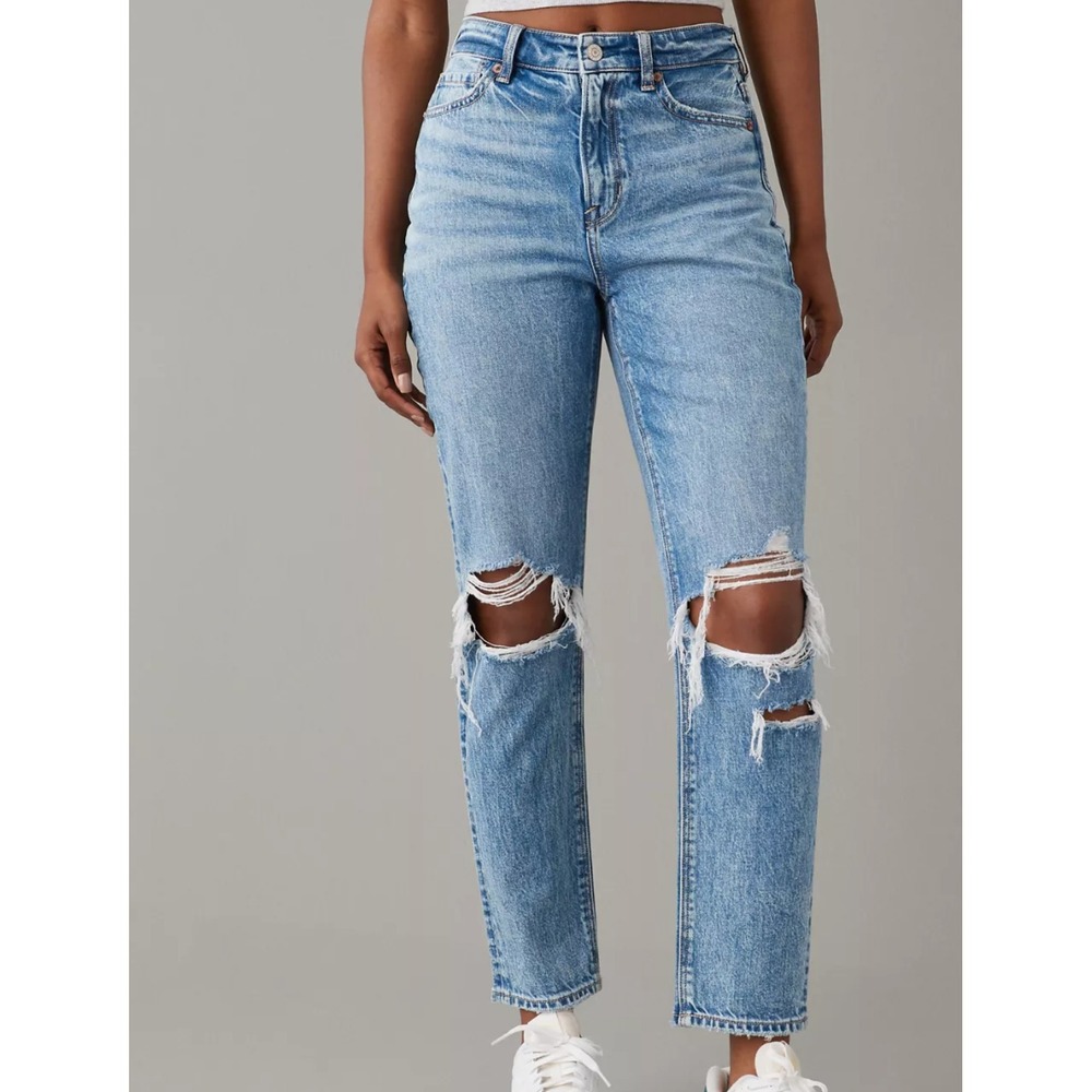 American Eagle Mom Jeans Womens 4 Regular Distressed Straight Denim